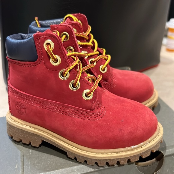 Toddler timberland boots size 5 ✨ - Picture 3 of 5